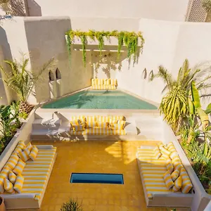 Riad & By Xo-riad