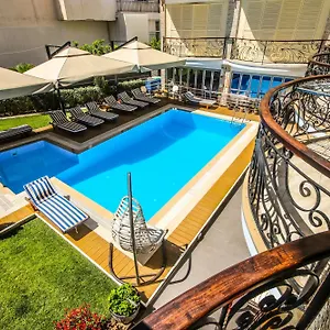 Mateus 4* Himare